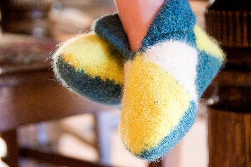 DIY Easy Norwegian House Slippers