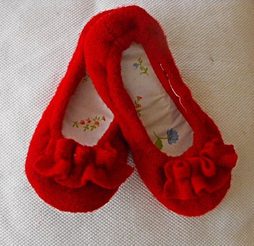 Cozy Ruffle Slipper Tutorial