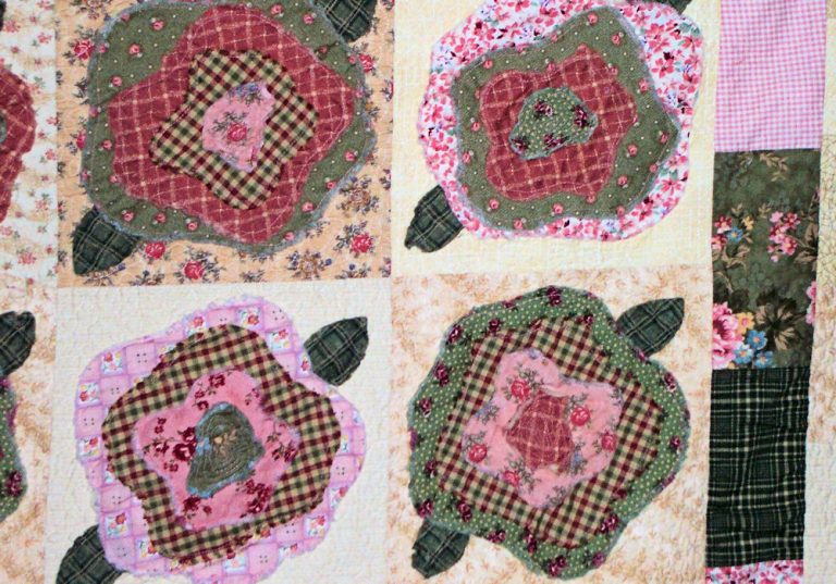 French Roses Quilt | Hidden Treasure Crafts and Quilting